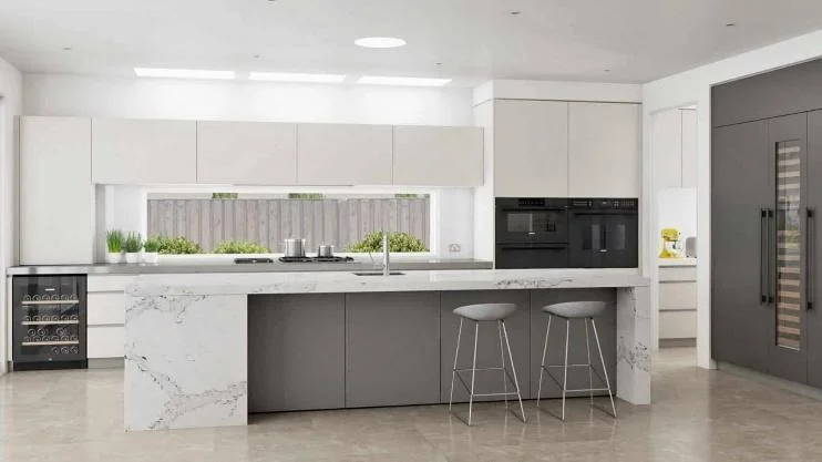 Cocina blanca y gris con barra central · Cocinas · Ref. WAO-AL-COC-0056