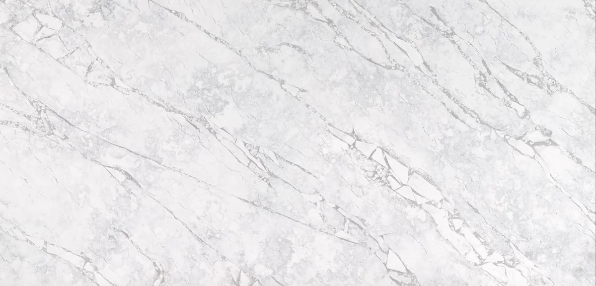 VEMY VM-191123 · Blanco de vetas grises diagonales · Piedra & travertino · Ref. VM-191123