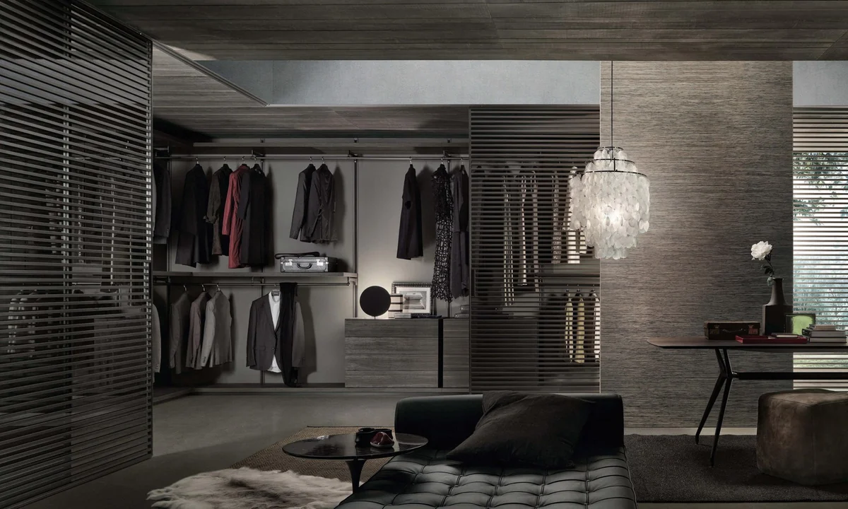 Vestidor gris con paneles de lamas · Guardado · Ref. WAO-AL-GUA-0053 · vista 2